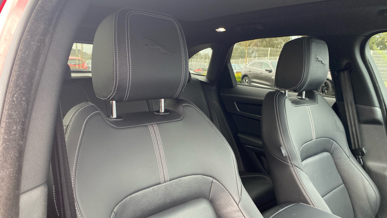 Jaguar F-Pace 2.0 D200 R-Dynamic Black 5dr Auto AWD Diesel Estate